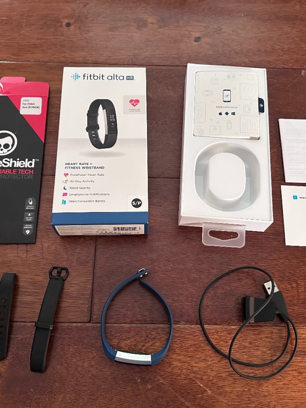 Fitbit Alta HR Stainless Fitness Tracker Heart Rate Monitor 2 Bands ScreenShield